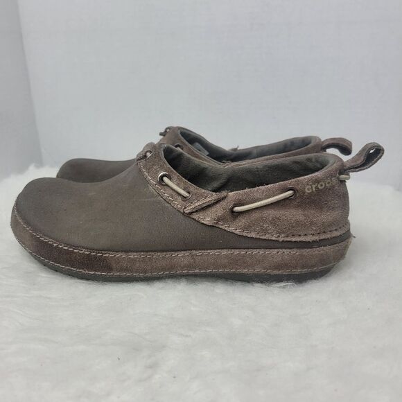 Crocs Surrey Suede Slip On Clog Shoes Size 8 - Picture 2 of 10